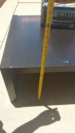 Corner table with glass top