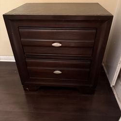 Small Drawer/end Table