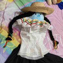 Hispanic Heritage Outfit - Colombia