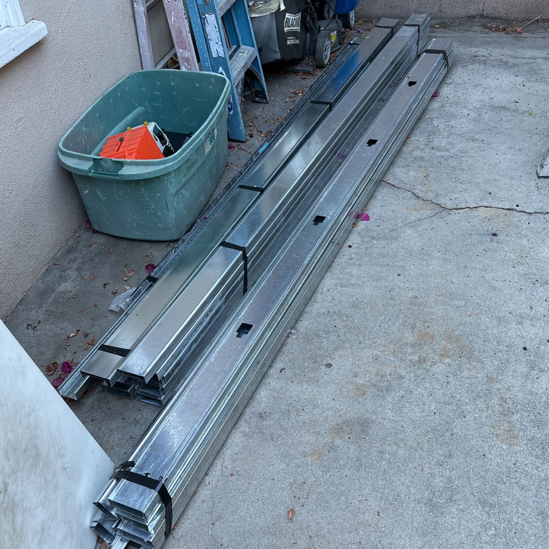 Metal Studs 2x4 And 2x6