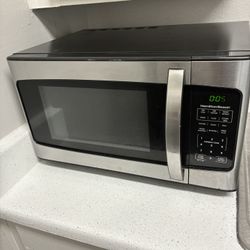 Hamilton Beach Microwave 