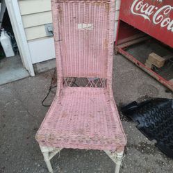 Antique Wicker Chairs 