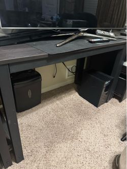 Metal Frame Desk