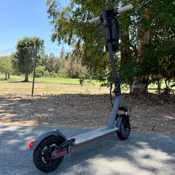 Electric scooter