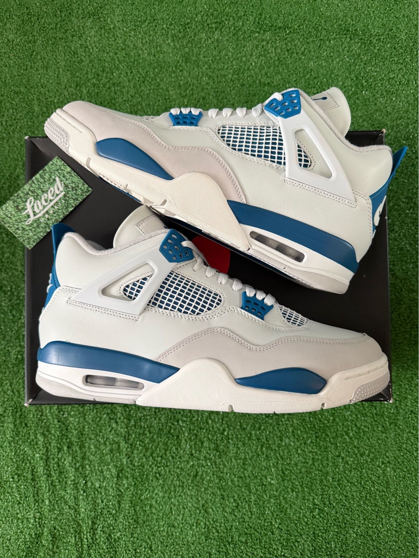 Air Jordan 4 military blue