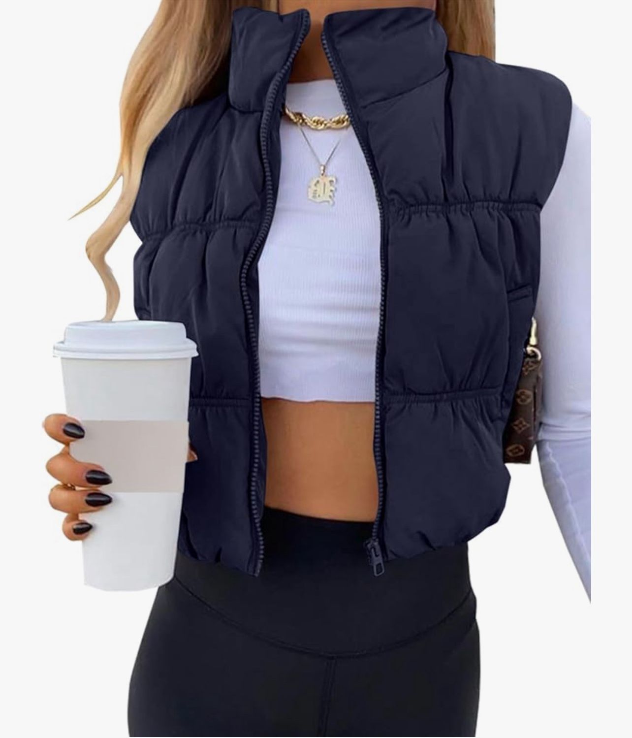 New Cropped Navy Puffer Vest With Zipper Size: S
