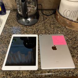 6th Gen iPad 32GB ( $125 EACH )