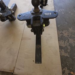 2  5/16 Trailer Hitch 13 In. Used