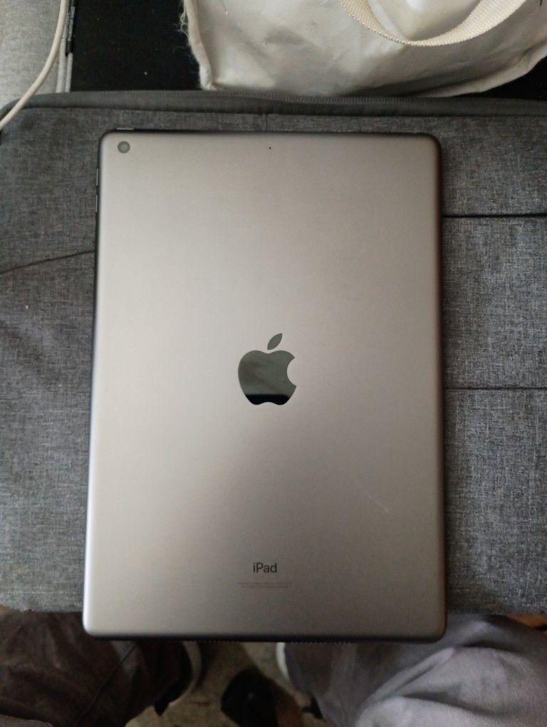 iPad 9th Gen 64GB Wifi