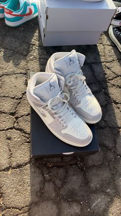 Jordan 1 Mid