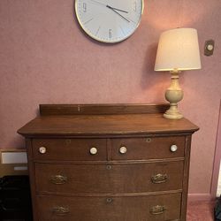 Dresser Vintage