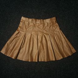 🤎 Altar’d State Brown Pleated Mini Skirt – Size Medium