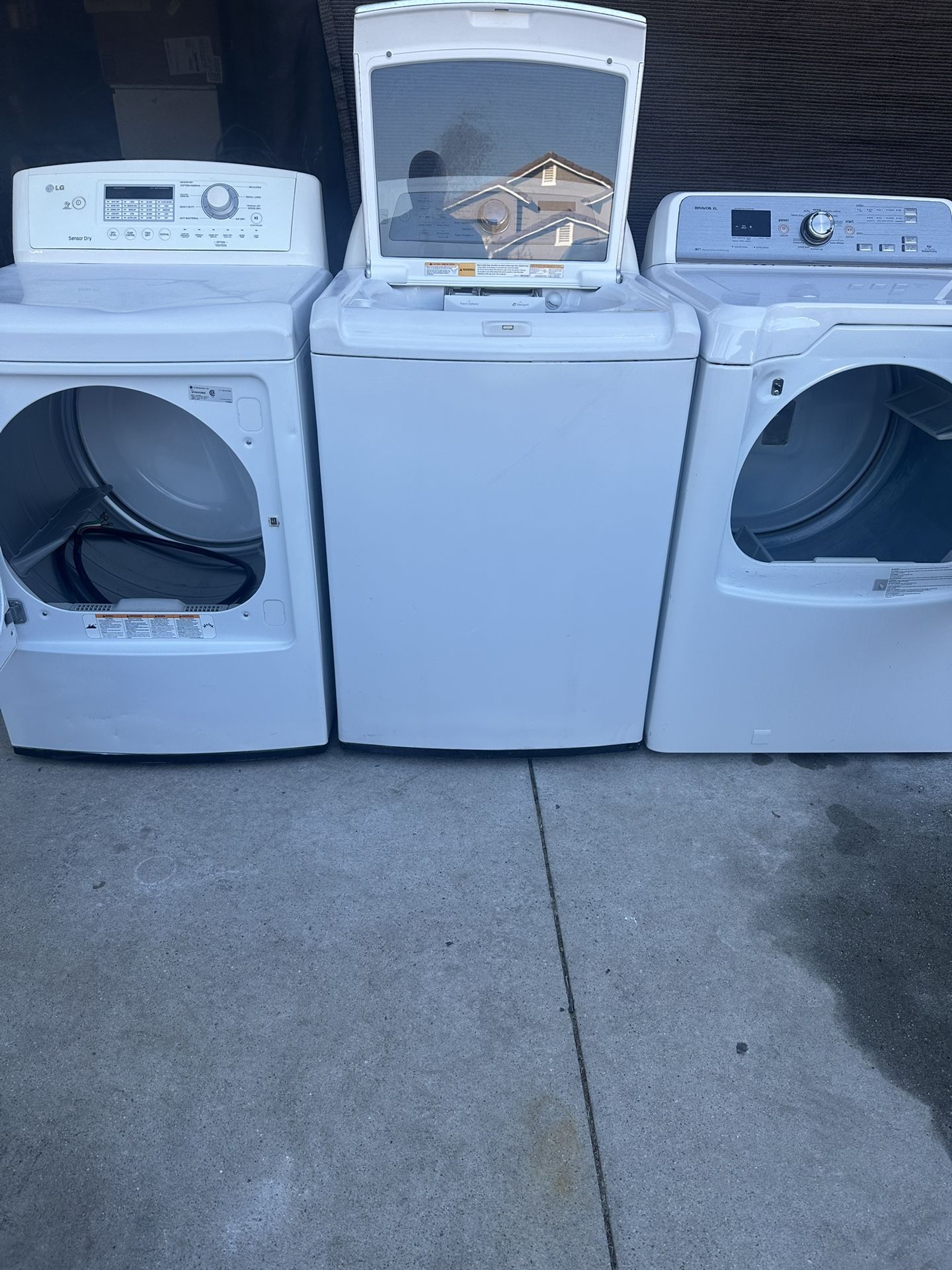 Washer & Dryer Gas or Electric Pair