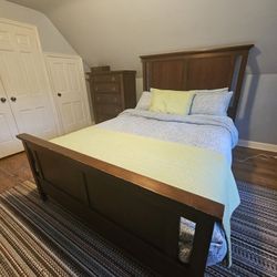 Queen Bedroom  Set - Kathy Ireland Home