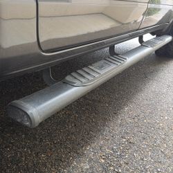 Side Steps And Bed Cover 