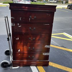 Free dresser