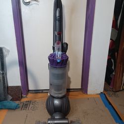 Dyson Animal Ball Vacuum Cleaner 