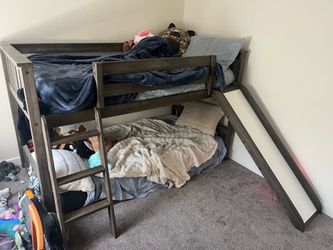 Bunk bed
