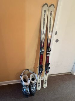 Skis 150 & Boots 26cm