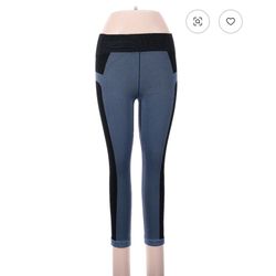 Under Armour Women's Blue and Black Active Pants Size M Leggings