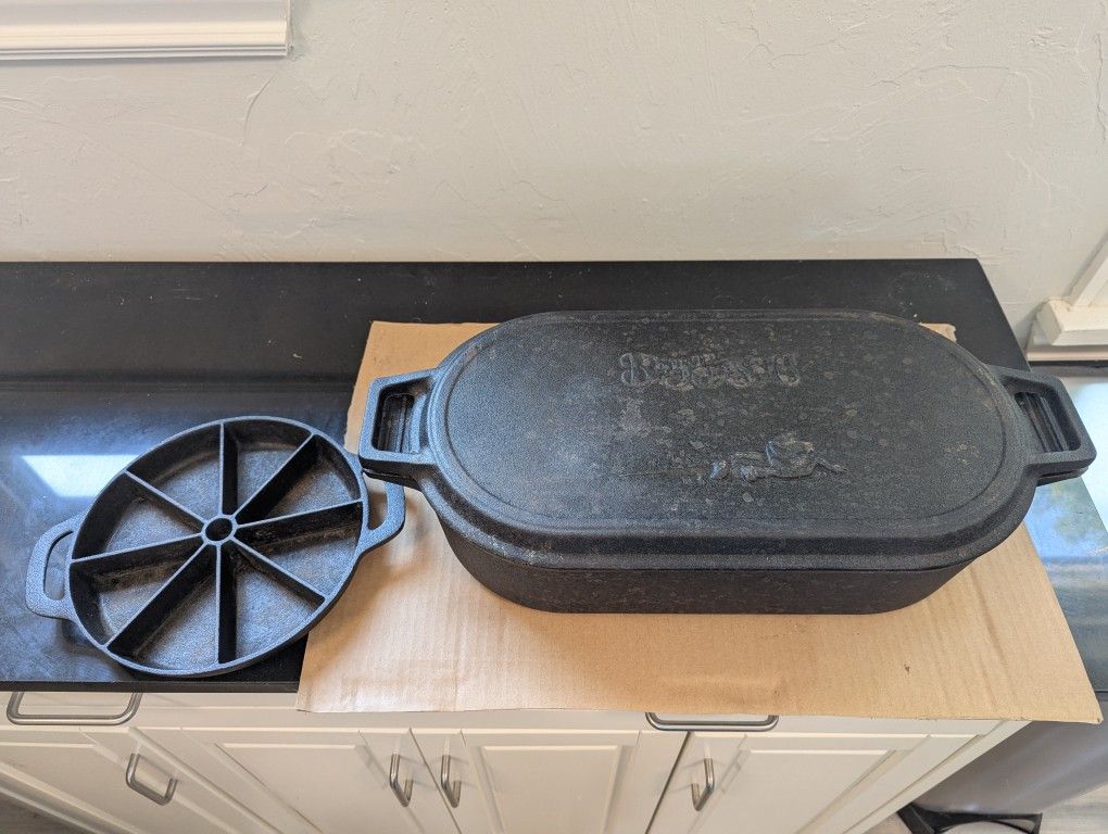 Cast Iron: Bayou Classic Oval Fryer W/ Griddle Lid