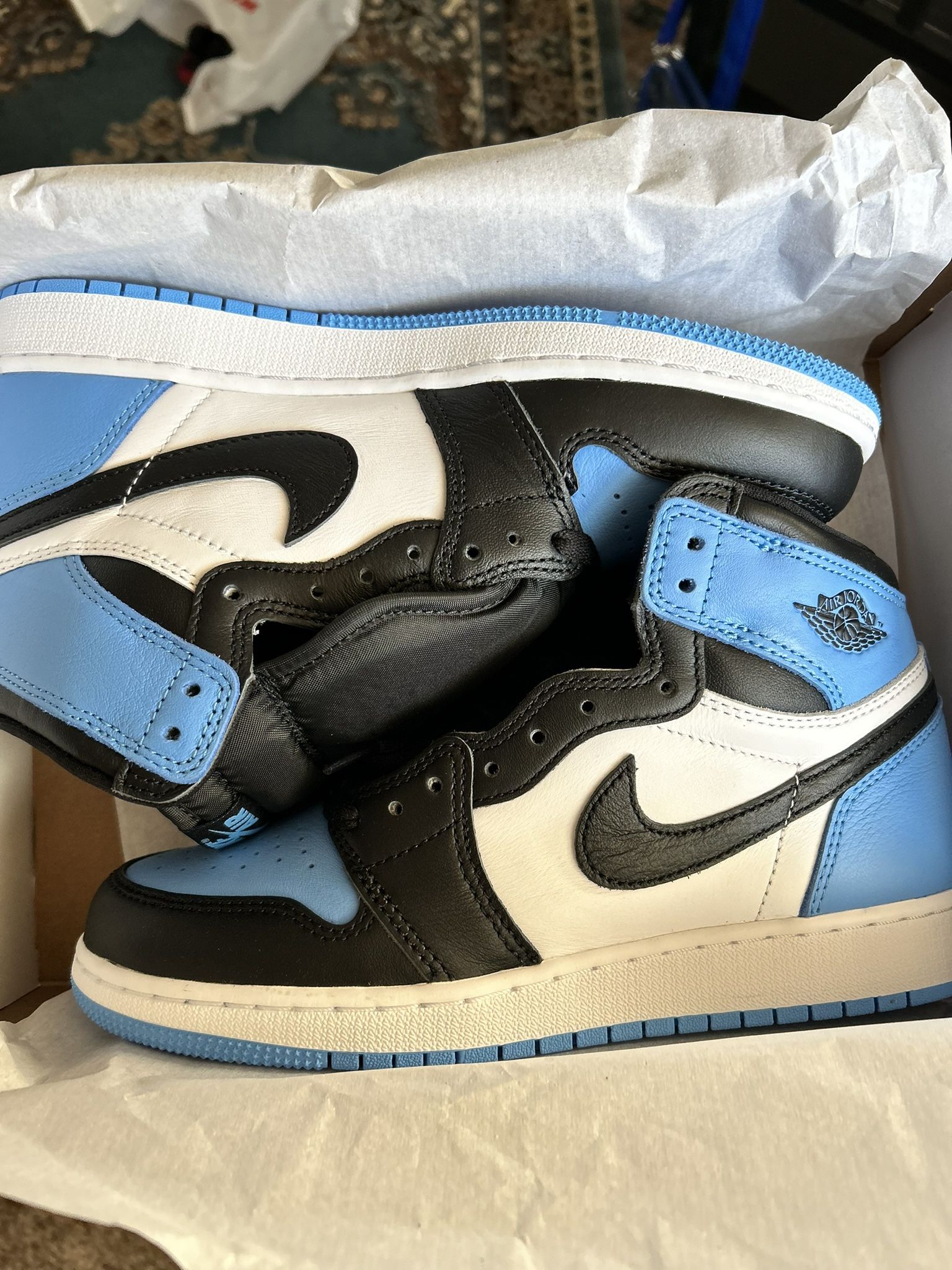 Jordan 1 Retro High OG (UNC TOE)