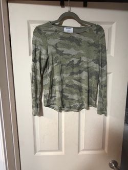 Old Navy Camo Long Sleeve Top