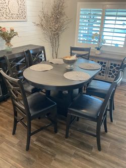 Dinning Table