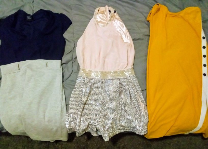 Like New Dresses And Jumper Size Medium