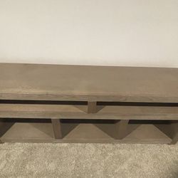 Entertainment center