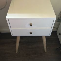 Small Drawer, Stand