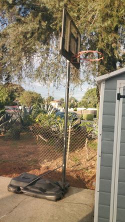 Basketball hoop