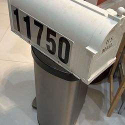 Mail Box 