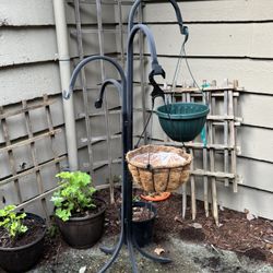 Hanging Flower Stand