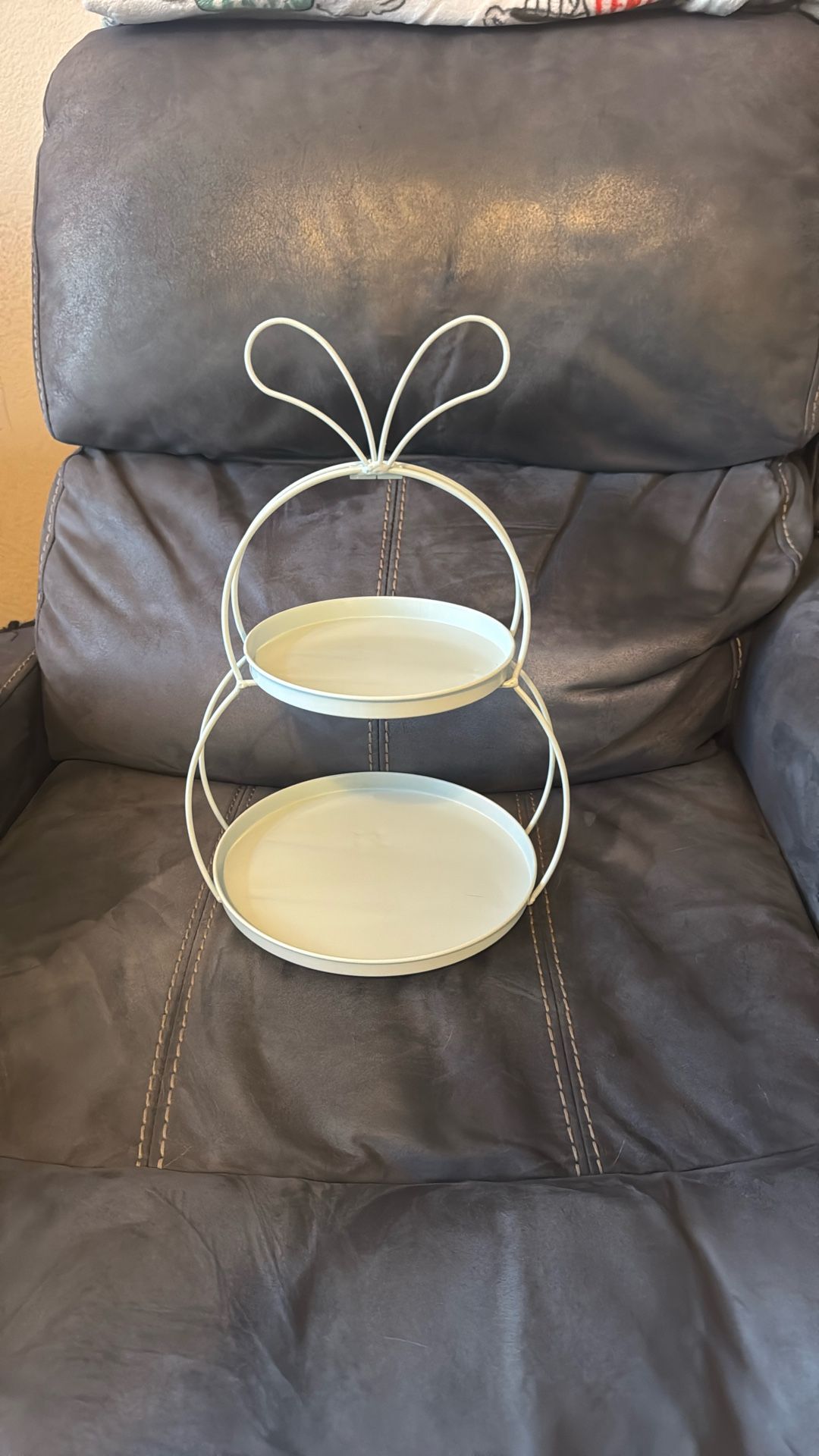 Light Blue Bunny Two Tier Metal Tray Foldable