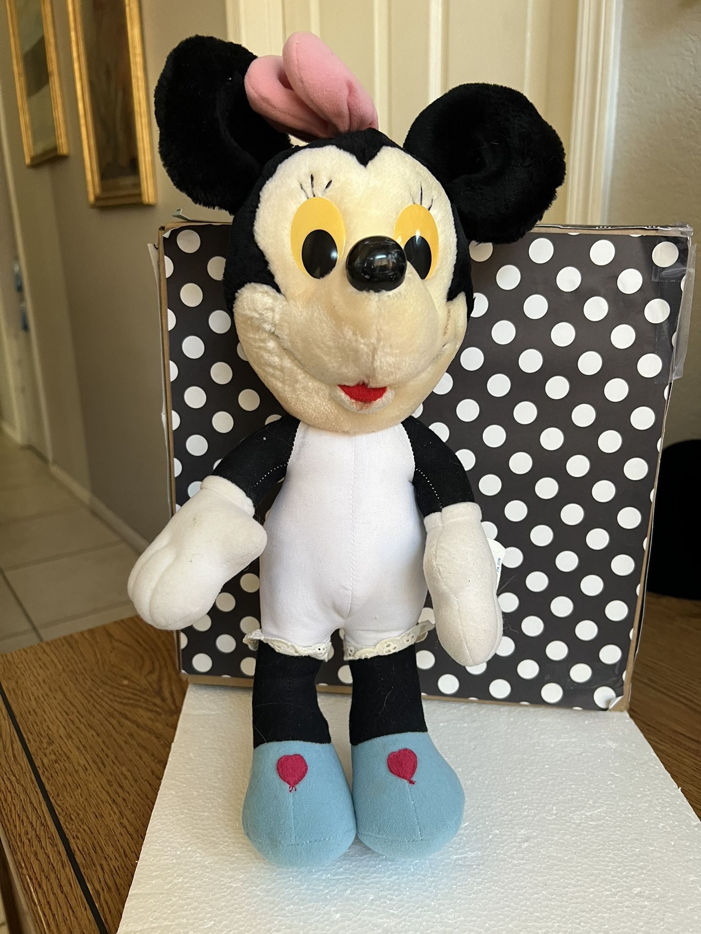 Vintage 16" Minnie Mouse Yellow Eyes Plush Doll RARE Disney Hasbro Softies HTF