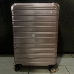 24 inch luggage ifly