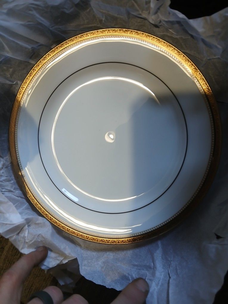 Noritake Stavely Gold China Set