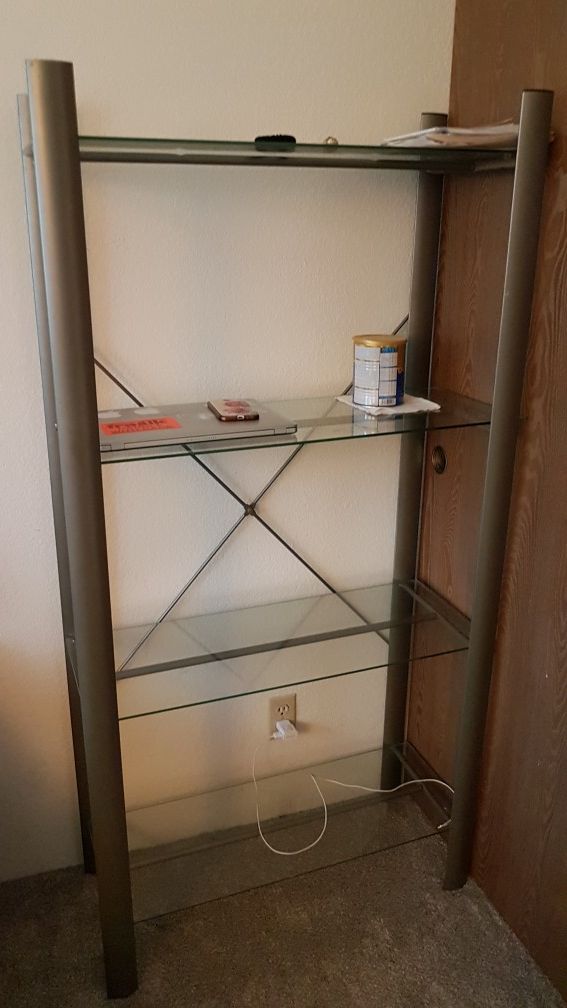 Nice metal shelves 4 layered