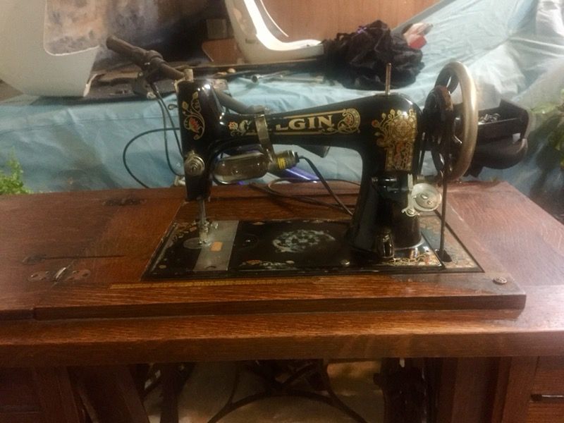 Antique Elgin Sewing Machine w/ Treadle & Table