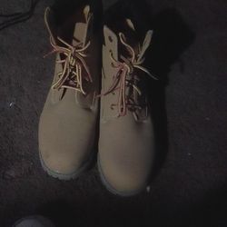 BRAND NEW WORK BOOTS!