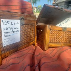 20./ set Wooden nesting boxes 2pc