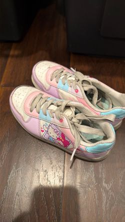 Hello Kitty Pastel Low-Top Sneakers