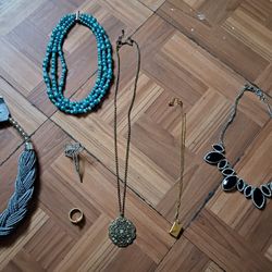 Assorted Jewelry 
