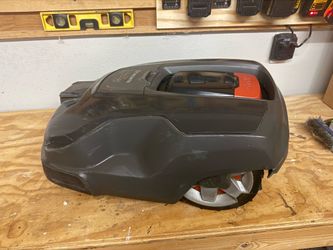 Husqvarna 315X Automower Robotic Lawn Mower + Canopy - NEW BATTERY