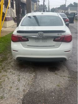 2015 Infiniti Q70
