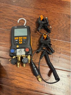 Testo 557 Digital Manifold with Bluetooth