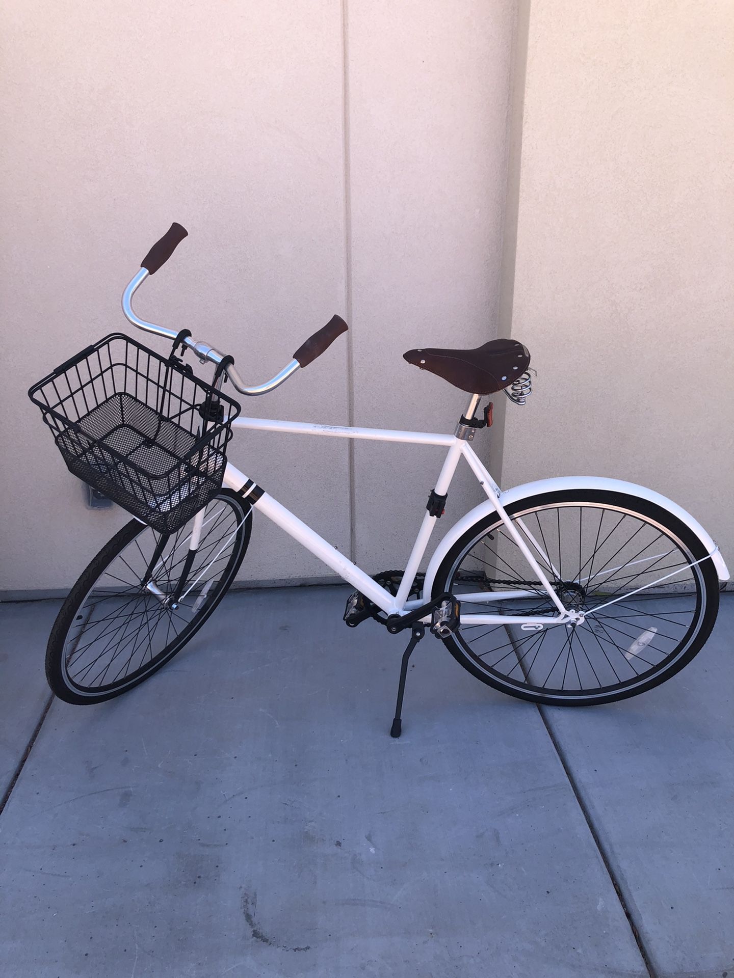 SOLE CITY CRUISER BICYCLE w/basket