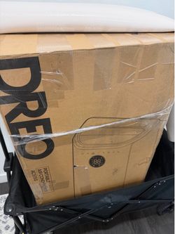 Brand new in box Dreo is 10,000 BTU portable ac
