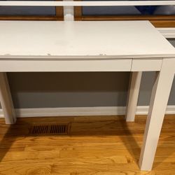 White Wooden Used Desk With Drawer